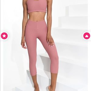 booty by brabants cropped crocos